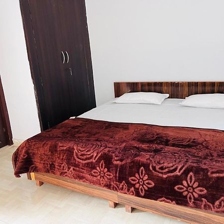 Kaushik Bhawan Hotel Rishikesh Luaran gambar