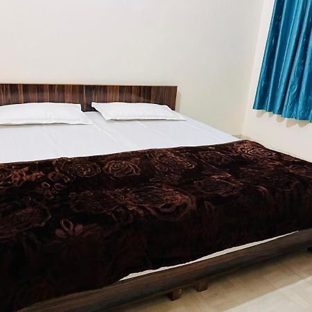 Kaushik Bhawan Hotel Rishikesh Luaran gambar